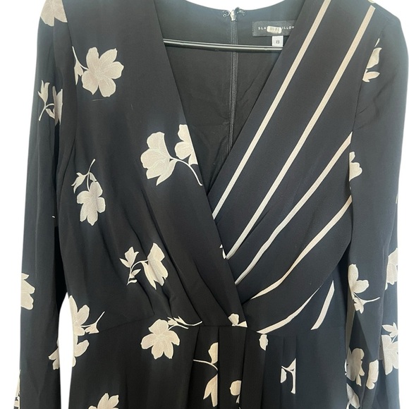 Slate & Willow Black Floral Wrap Dress - Size 8 - RTR - Excellent Condition! - Picture 7 of 11